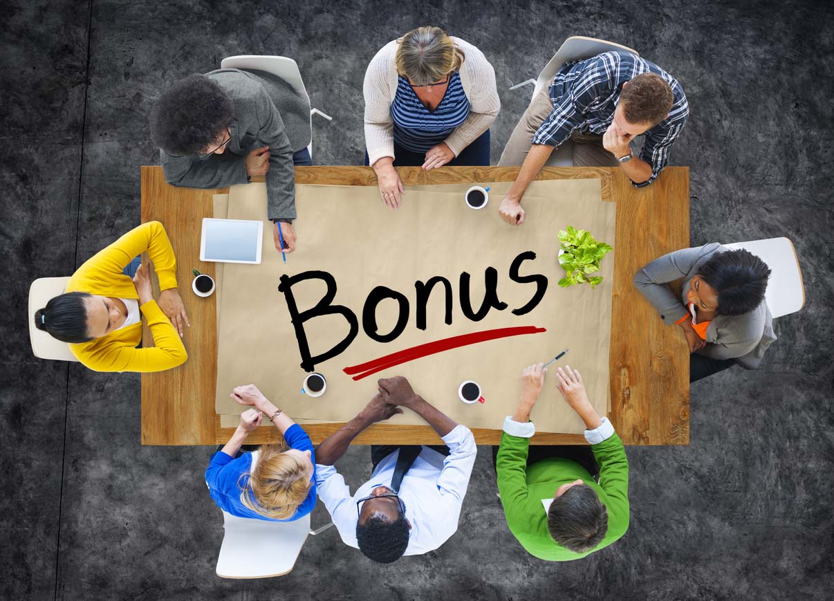 ピアボーナスとは？失敗しないための対策と導入企業の事例を紹介 | マーケトランク